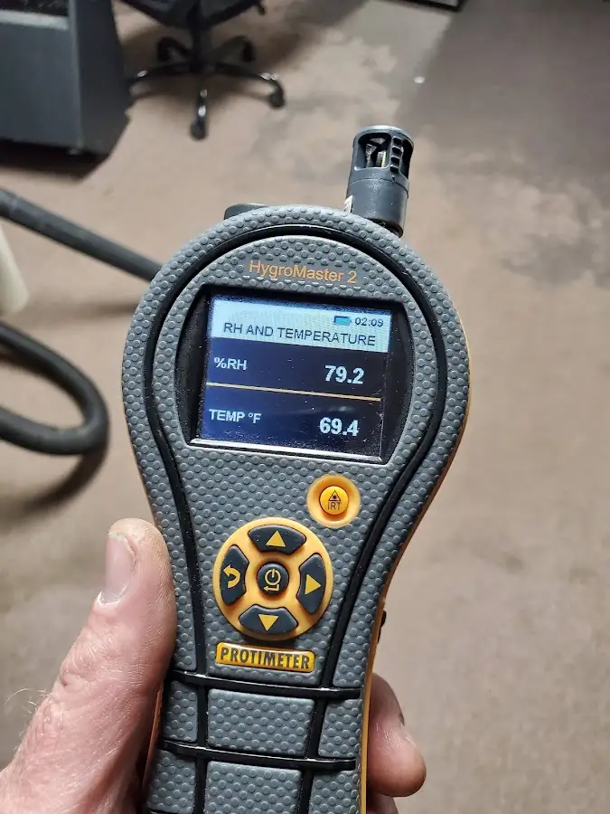 Moisture meter humidity assessment for Mold Remediation & Removal in Creve Coeur